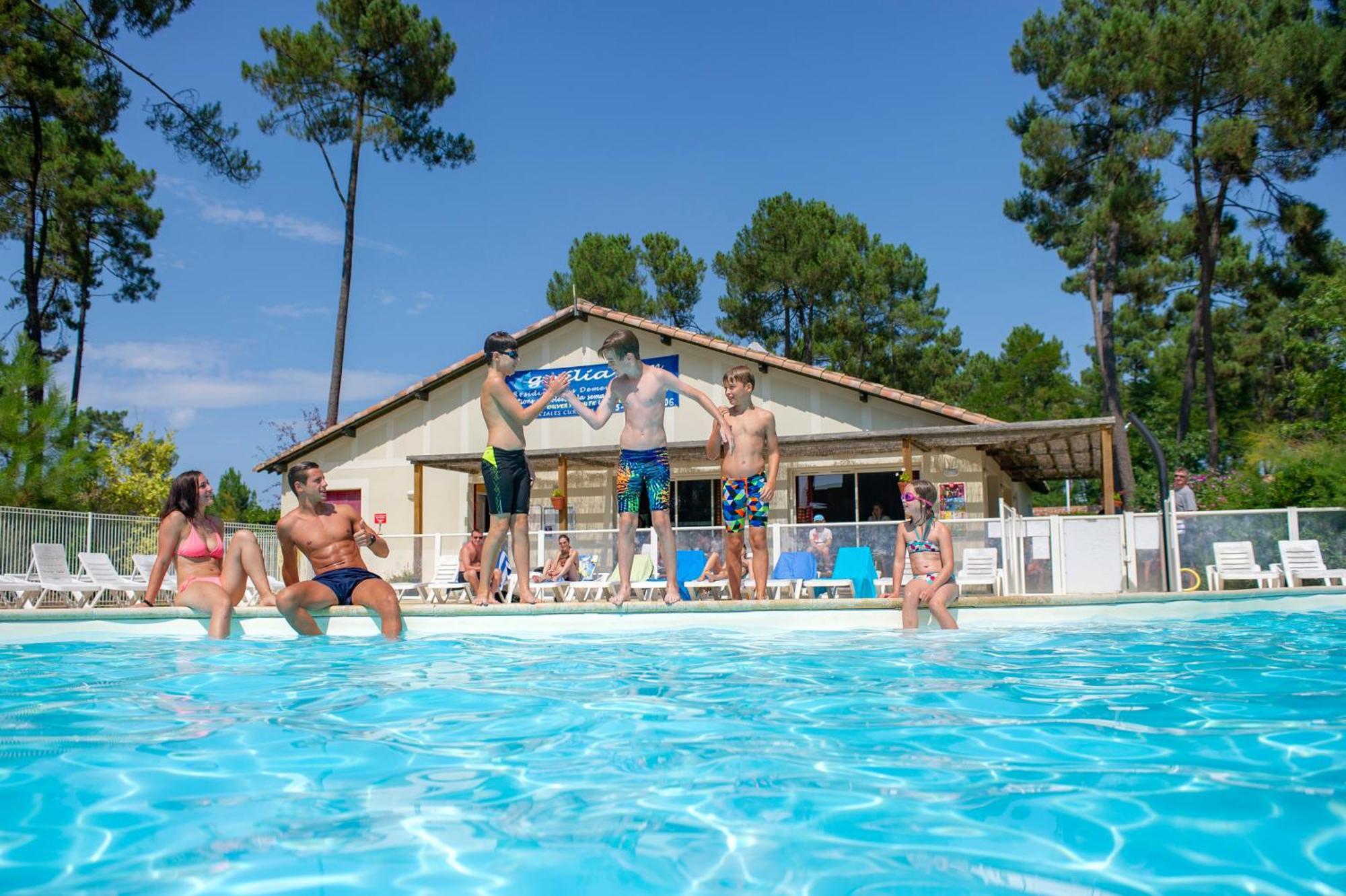 Residence Goelia Les Demeures Du Lac Casteljaloux Εξωτερικό φωτογραφία